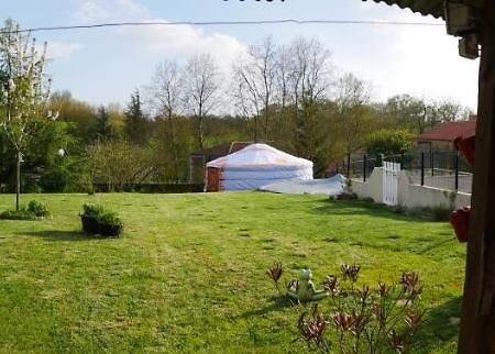 yourtes du bocage Bazoges-en-Pareds Extérieur photo